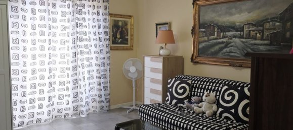 2 bedrooms Apartment in Turin, Italy No. 339614 5