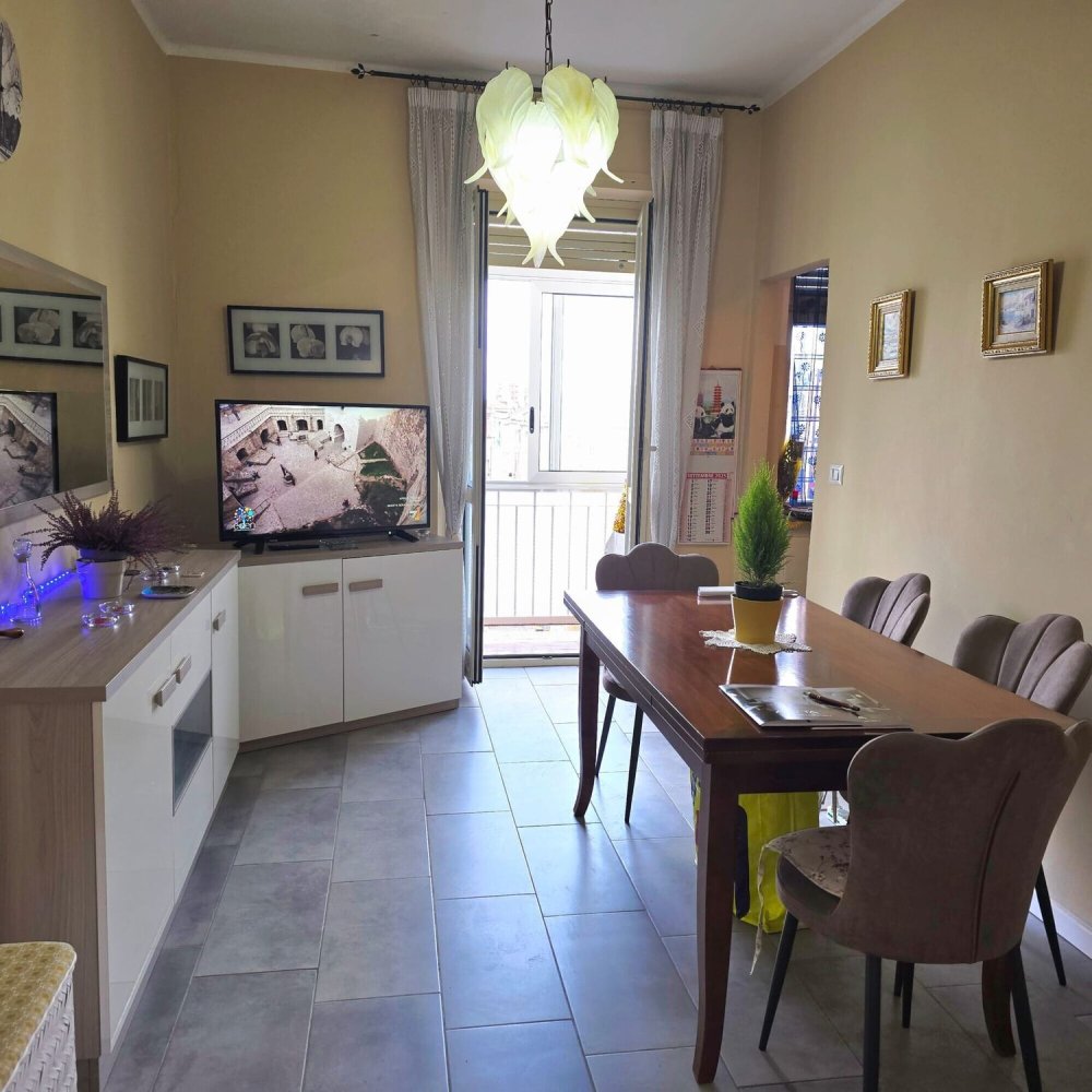 2 bedrooms Apartment in Turin, Italy No. 339614