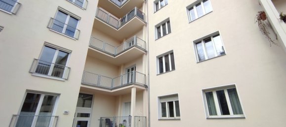 3 rooms Apartment in Friedrichshain, Germany No. 110384 17