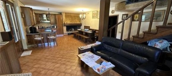 12-salle Maison à Montelupo Fiorentino, Italy No. 32615 25