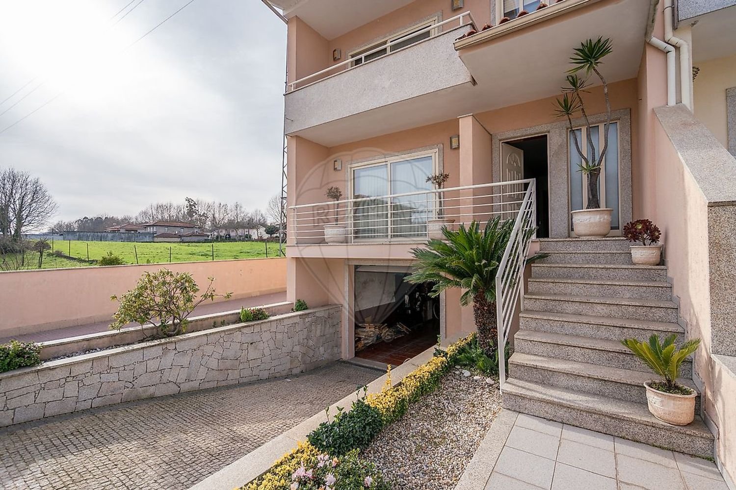 3 bedrooms House in Guimaraes, Portugal No. 184629