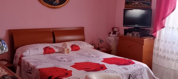 3 Schlafzimmer Wohnung in Campi Bisenzio, Italy, Nr. 337013 19
