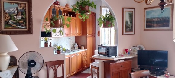 3 Schlafzimmer Wohnung in Campi Bisenzio, Italy, Nr. 337013 7