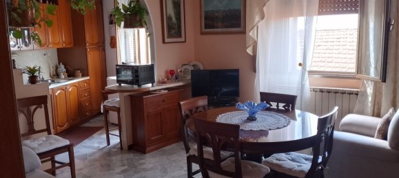 3 Schlafzimmer Wohnung in Campi Bisenzio, Italy, Nr. 337013 8