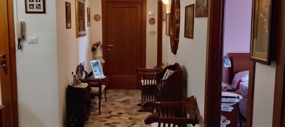 3 Schlafzimmer Wohnung in Campi Bisenzio, Italy, Nr. 337013 3