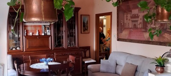 3 Schlafzimmer Wohnung in Campi Bisenzio, Italy, Nr. 337013 11