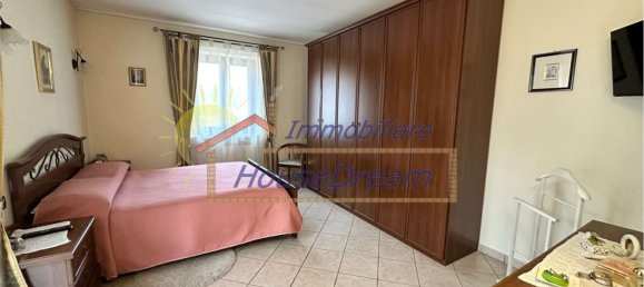 6 rooms House in Castelletto sopra Ticino, Italy No. 110430 10