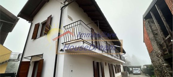 6 rooms House in Castelletto sopra Ticino, Italy No. 110430 5