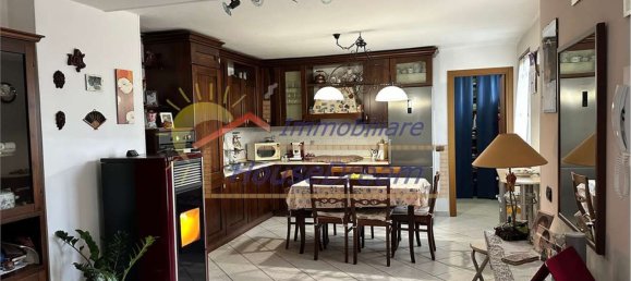 6 rooms House in Castelletto sopra Ticino, Italy No. 110430 3