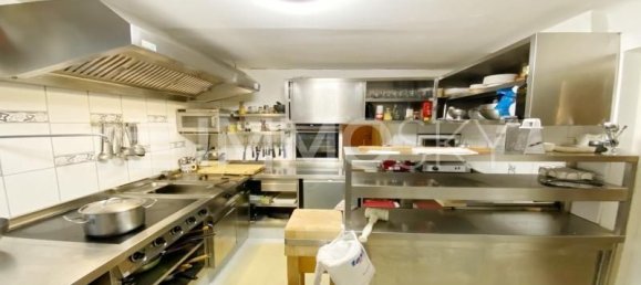 Propiedad comercial en Attnang-Puchheim, Austria 240 m² No. 200062 5