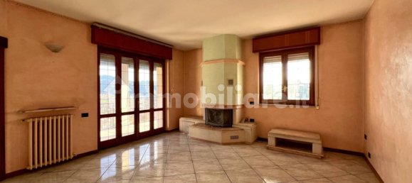 3 Schlafzimmer Wohnung in Gandino, Italy, Nr. 6365 2