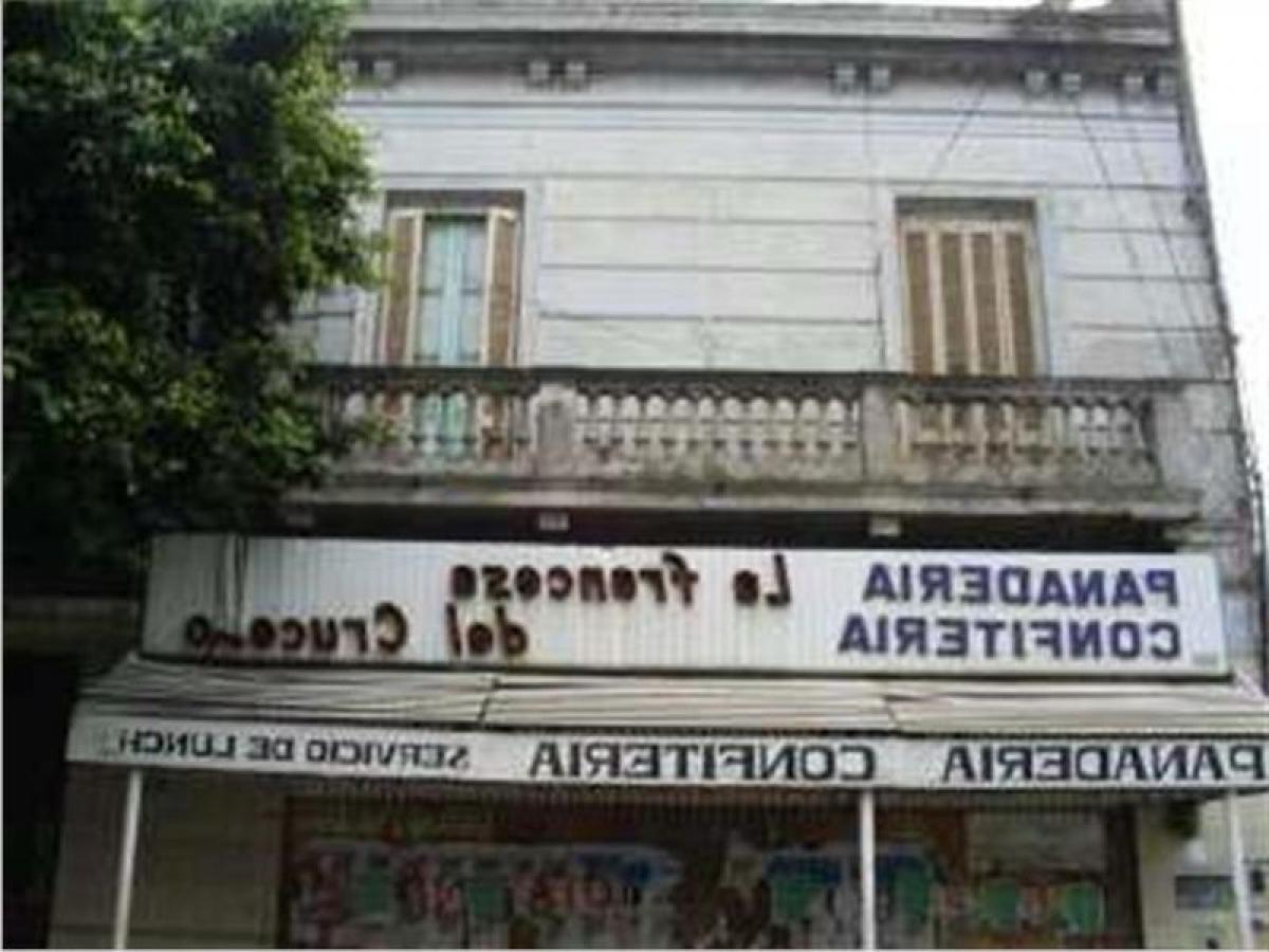 400m² Office in Buenos Aires, Argentina No. 107429