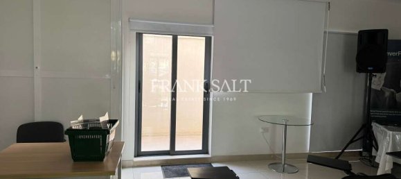 Tienda en Birkirkara, Malta 183 m² No. 12858 3