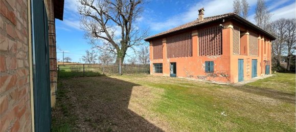 10-Zimmer Haus in Ozzano dell'Emilia, Italy, Nr. 8446 5