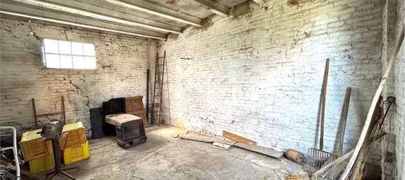 10-Zimmer Haus in Ozzano dell'Emilia, Italy, Nr. 8446 31