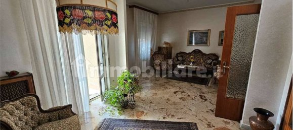 3 Schlafzimmer Wohnung in Enna, Italy, Nr. 355357 2