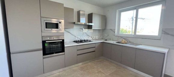 2 bedrooms Apartment in Santa Venera, Malta No. 10255 10