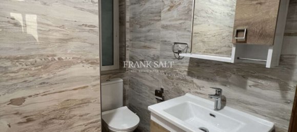 2 bedrooms Apartment in Santa Venera, Malta No. 10255 3