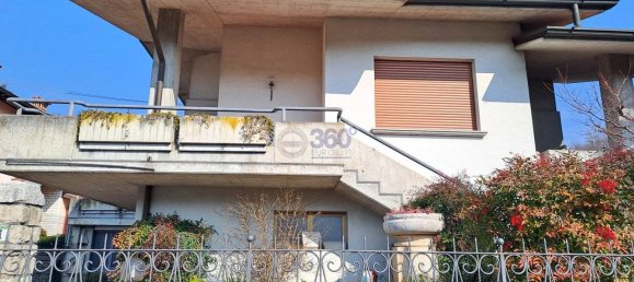 3 bedrooms Villa in Passirano, Italy No. 234731 11