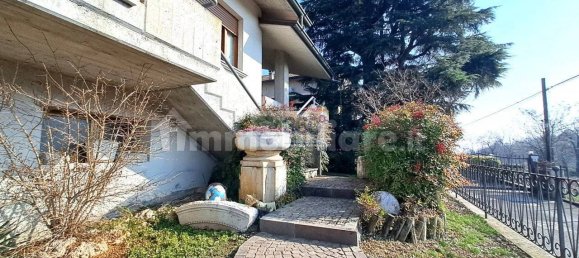 3 bedrooms Villa in Passirano, Italy No. 234731 15