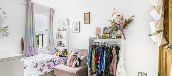 2 bedrooms House in Surrey, United Kingdom No. 8574 12