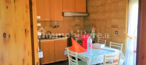 4 bedrooms Apartment in Pentone, Italy No. 92447 13