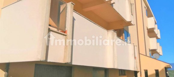 4 bedrooms Apartment in Pentone, Italy No. 92447 4