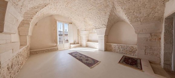 3 bedrooms Building in Martina Franca, Italy No. 329196 7