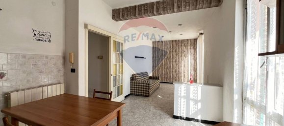 5 rooms Apartment in Genoa, Italy No. 136952 5