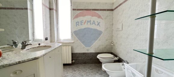 5 rooms Apartment in Genoa, Italy No. 136952 25