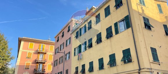 5 rooms Apartment in Genoa, Italy No. 136952 8