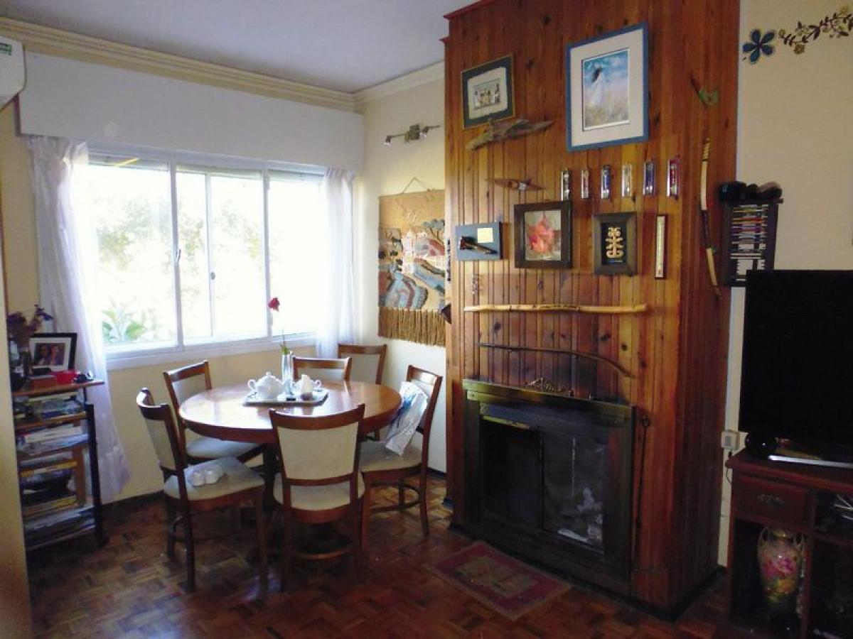 3 bedrooms Apartment in Montevideo, Uruguay No. 6007