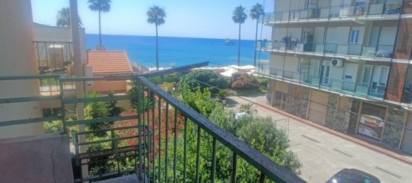 Apartamento de 4 habitaciónes en Savona, Italy No. 184449 12