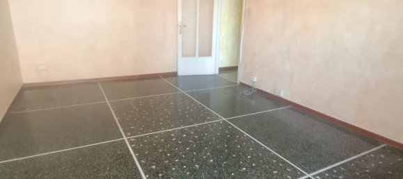 Apartamento de 4 habitaciónes en Savona, Italy No. 184449 10