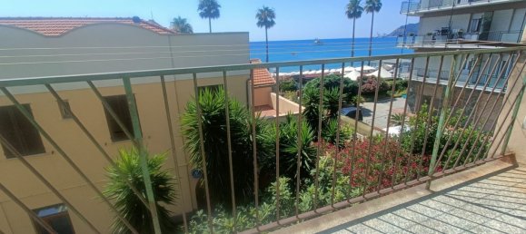 Apartamento de 4 habitaciónes en Savona, Italy No. 184449 6