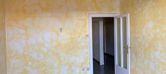 4-Zimmer Wohnung in Savona, Italy, Nr. 184449 2