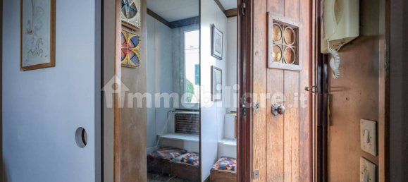 Villa de 4 dormitorios en Genoa, Italy No. 16209 2