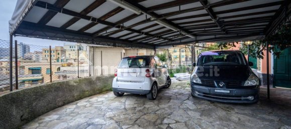 Villa de 4 dormitorios en Genoa, Italy No. 16209 38