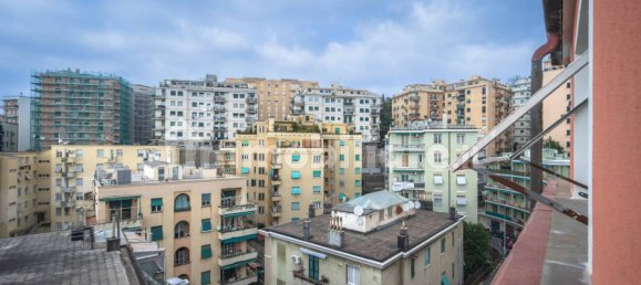 Villa de 4 dormitorios en Genoa, Italy No. 16209 29