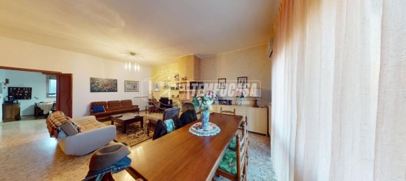 5 rooms House in Maglie, Italy No. 39849 6