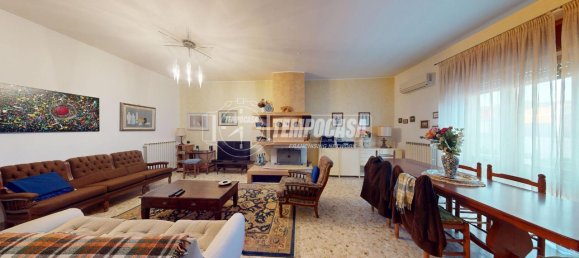 5 rooms House in Maglie, Italy No. 39849 4