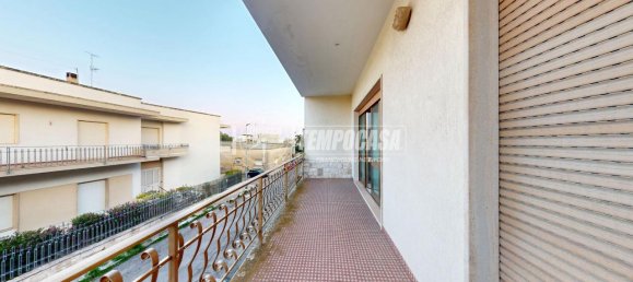 5 rooms House in Maglie, Italy No. 39849 24