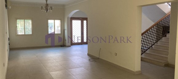 4 Schlafzimmer Villa in Doha, Qatar, Nr. 1784 2