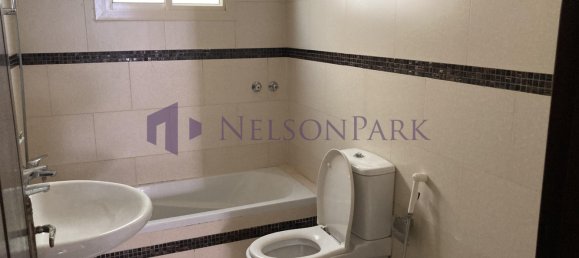 4 Schlafzimmer Villa in Doha, Qatar, Nr. 1784 11