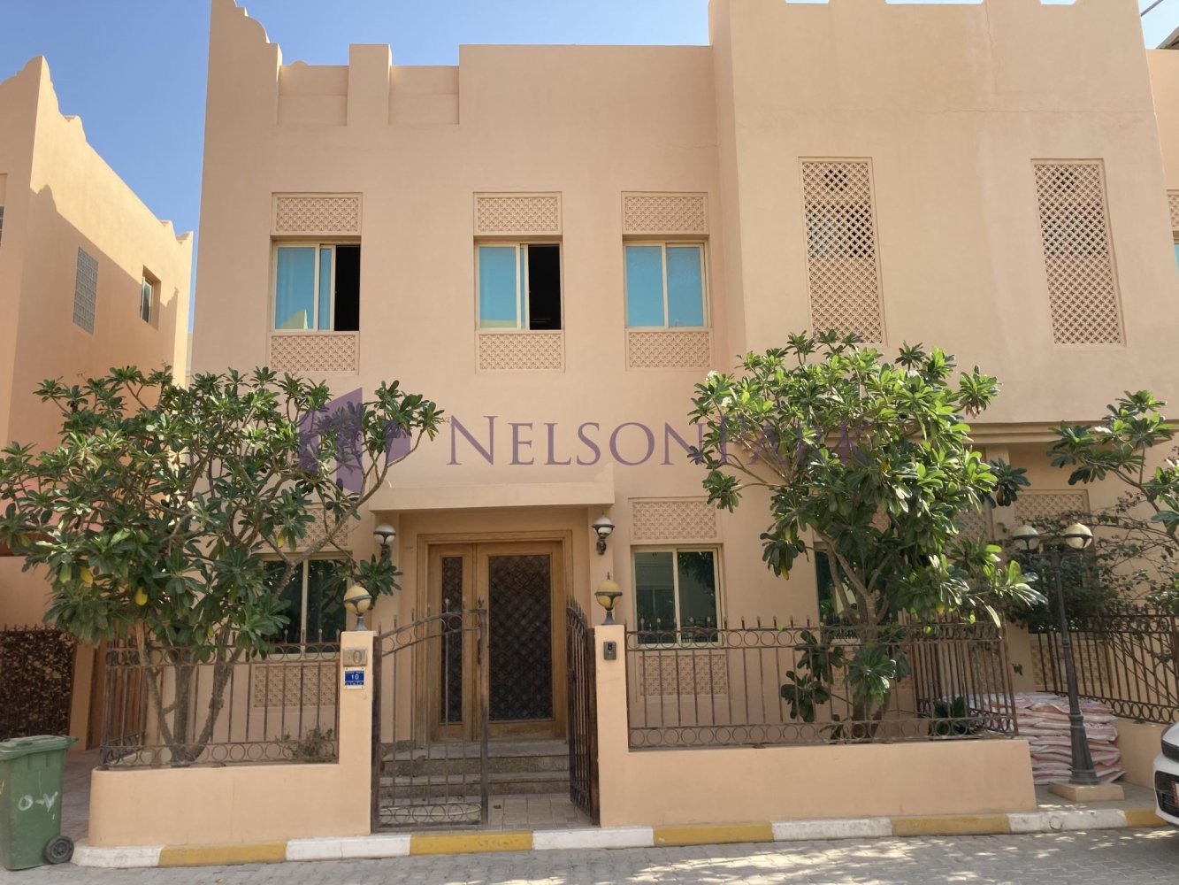 4 Schlafzimmer Villa in Doha, Qatar, Nr. 1784