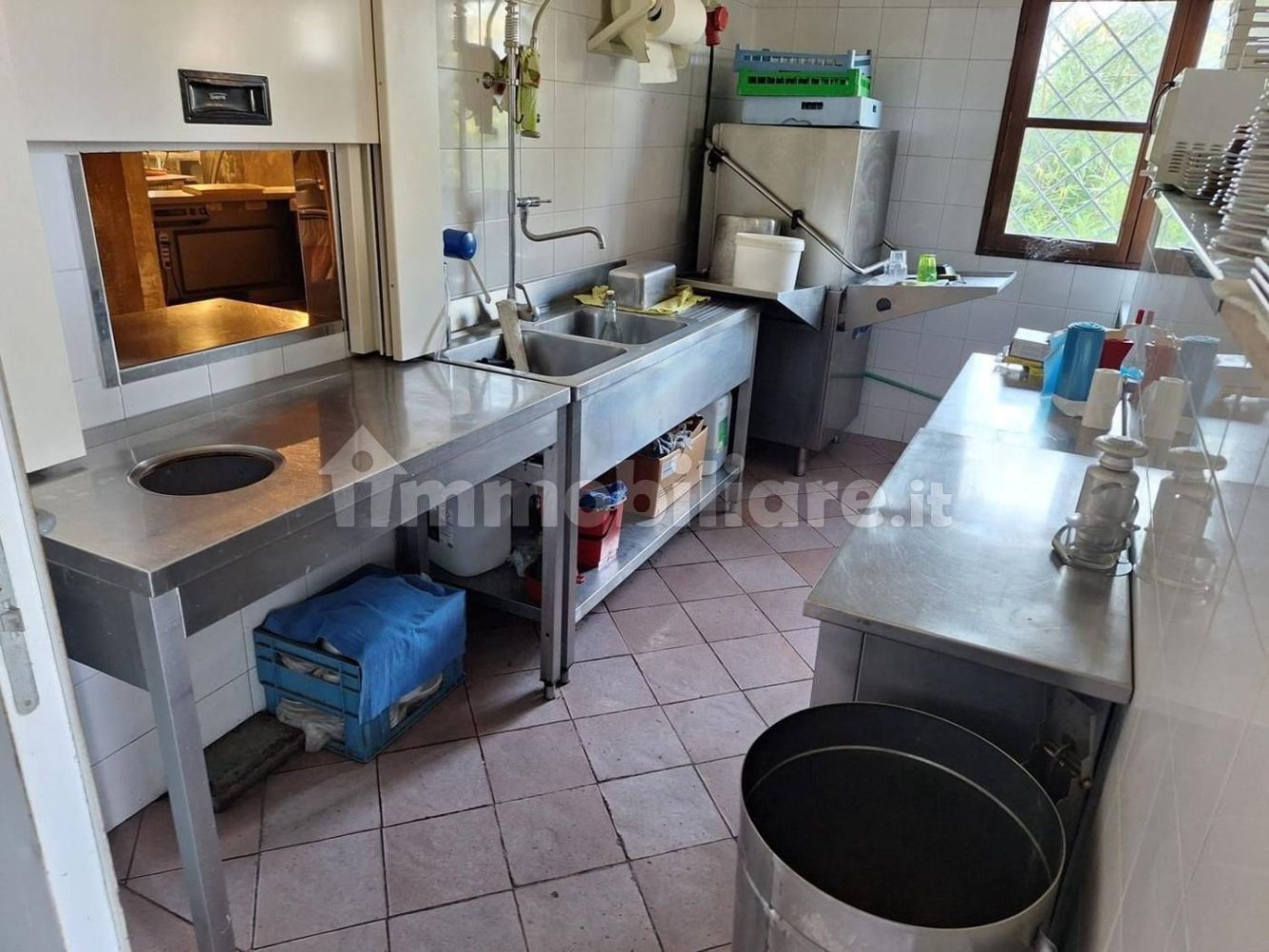 1000m² Commercial property in Cerreto Guidi, Italy No. 326350