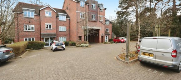 2 bedrooms Apartment in Watford, United Kingdom No. 6811 33