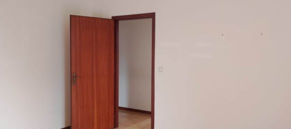 5 rooms Apartment in Mascalucia, Italy No. 45144 6
