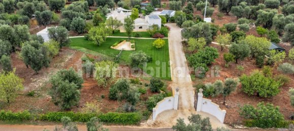 5 bedrooms Villa in Ceglie Messapica, Italy No. 287179 11