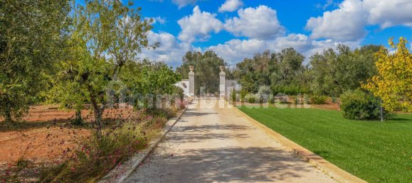 5 bedrooms Villa in Ceglie Messapica, Italy No. 287179 12